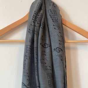 Music note scarf